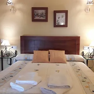 https://viviendas-turisticas-los-arrayanes.es-andalucia.com