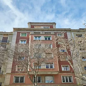 bbarcelona-apartments-central-eixample-flats.catalonia-hotels.com/